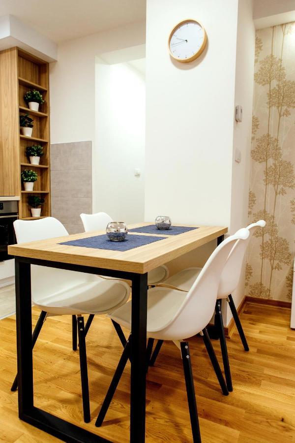 Apartman Happy Day Divcibare Luaran gambar
