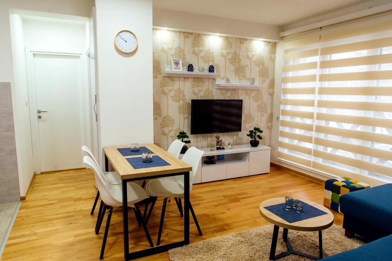 Apartman Happy Day Divcibare Luaran gambar