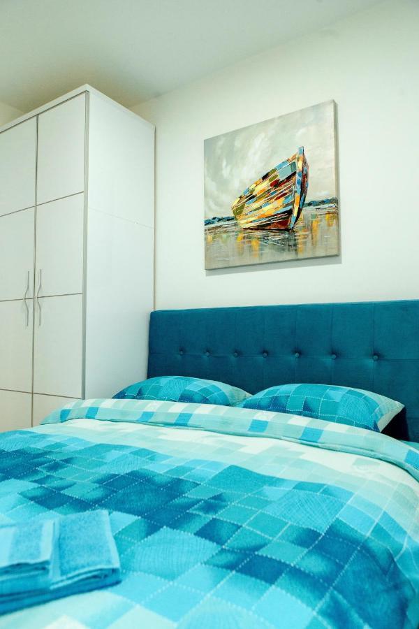 Apartman Happy Day Divcibare Luaran gambar